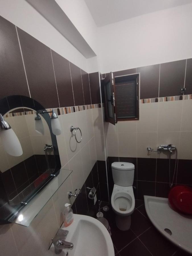 Ahmeti Rooms Ksamil Ngoại thất bức ảnh